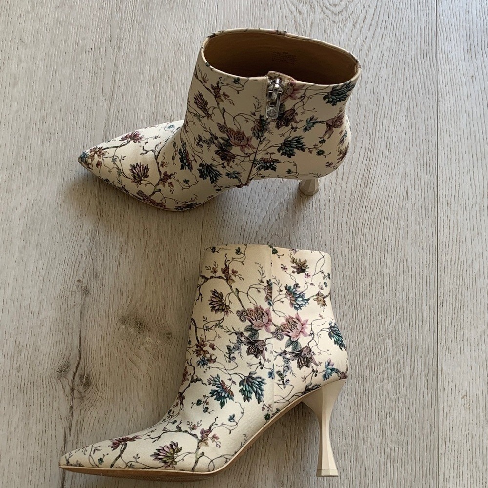 Antonio Melani Nicola Bathie Sarah Floral Print Dress Booties